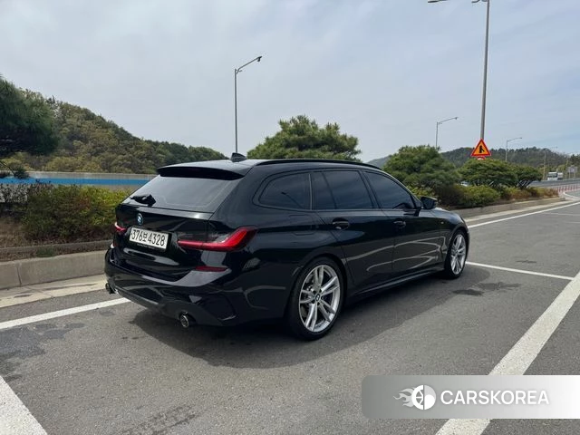 BMW 3 Series (G20) 2022 Черный из Кореи, фото 2