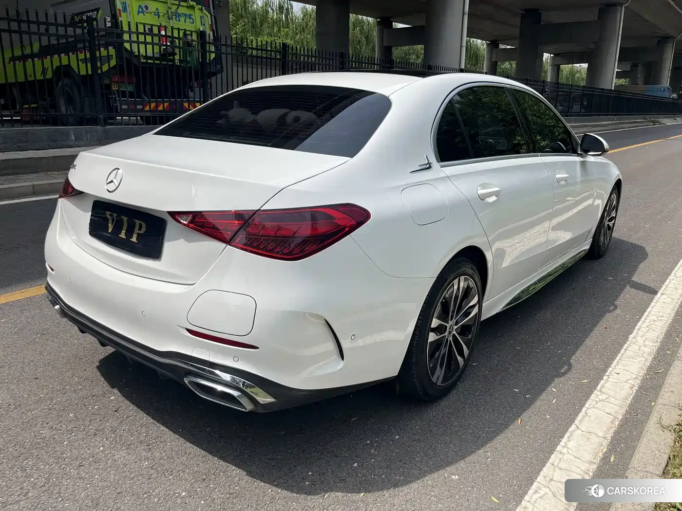 Mercedes-Benz C-class 2023 Белый из Китая, фото 4