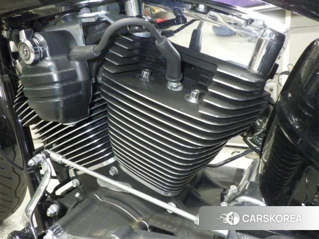 Engine photo