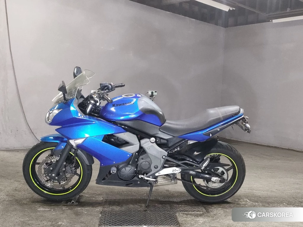 Проданный Kawasaki NINJA 400R 2013 из Японии