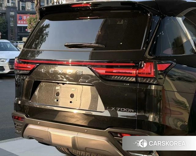 Lexus LX 2025 Черный из Китая, фото 2