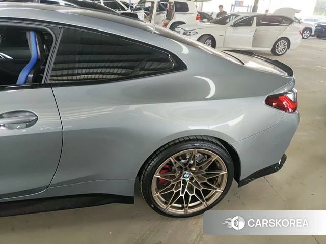 BMW M4 2024 Темно-серый из Китая, фото 2