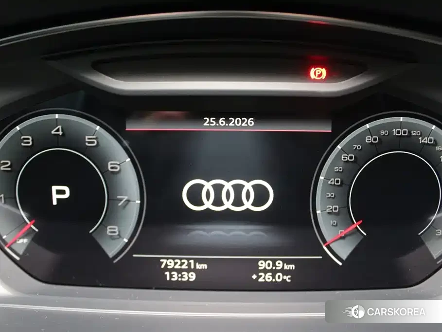 Audi A8 id 4547261 из Китая 8