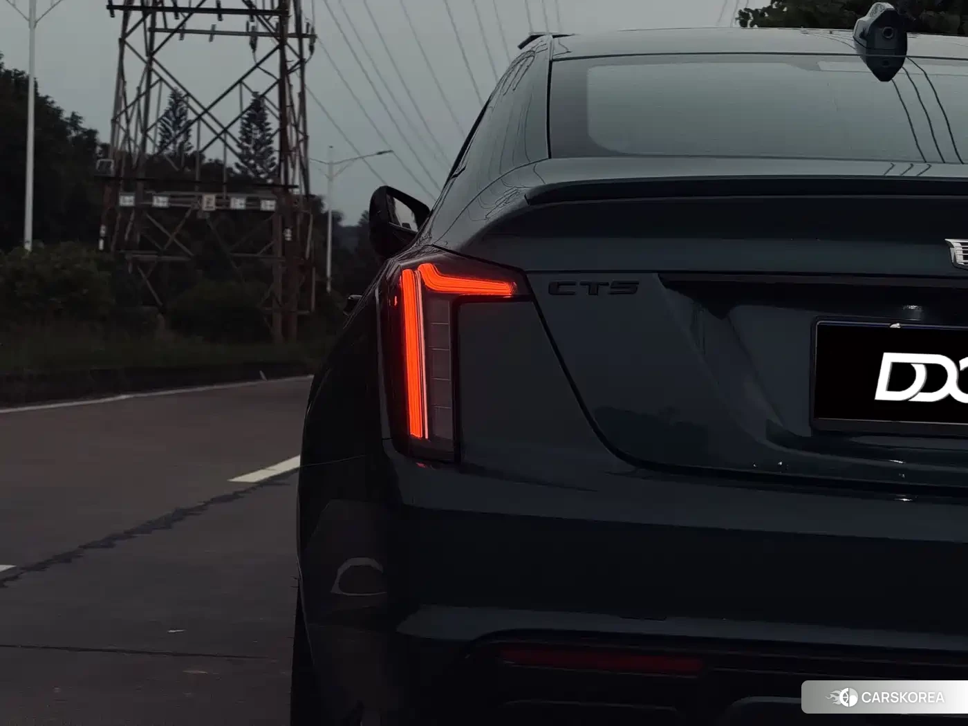 Cadillac CT5 2025 Зеленый из Китая, фото 2