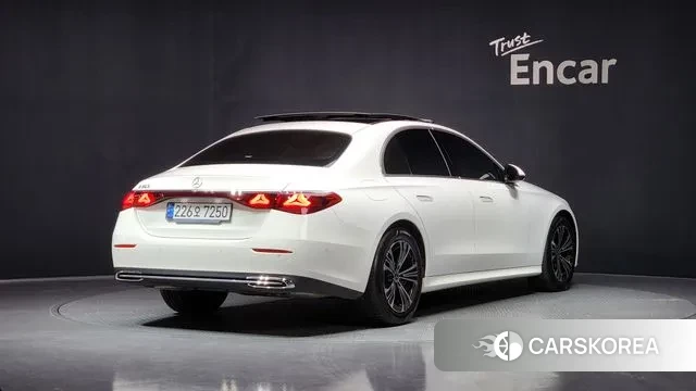 Mercedes-Benz E-Class W214 id 3507369 из Кореи 12