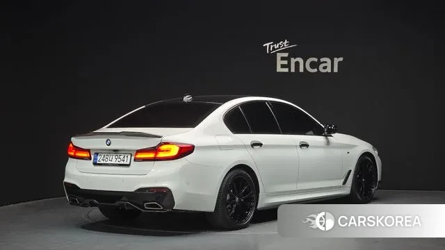 BMW 5 Series (G30) id 3408298 из Кореи 12