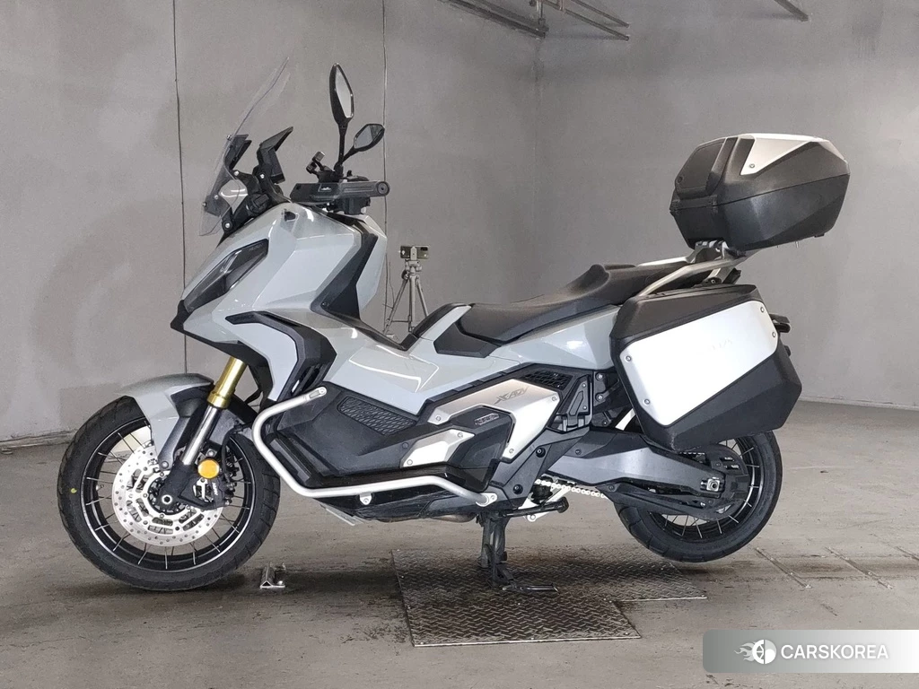 Проданный Honda X-ADV 750 2022 из Японии