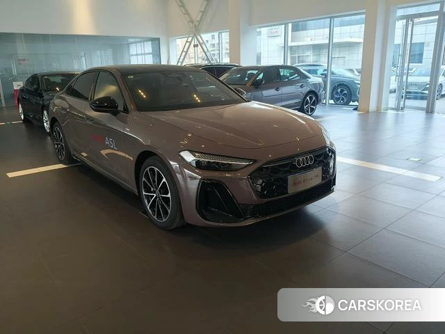 Audi A5L id 4271816 из Китая 11