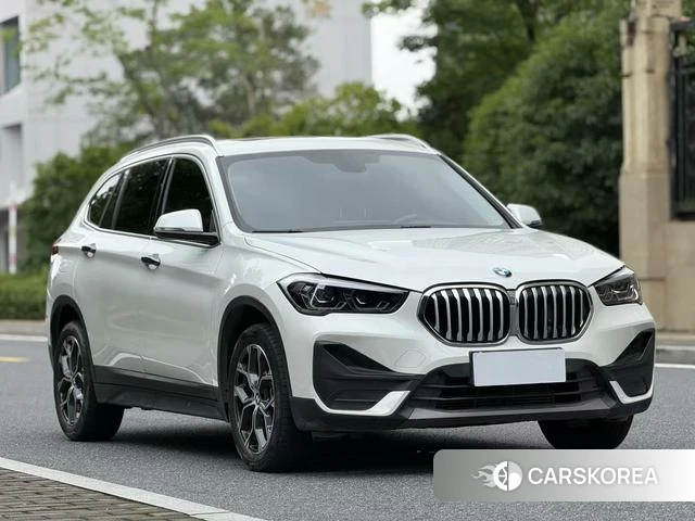 BMW X1 2021 Белый из Китая, фото 2