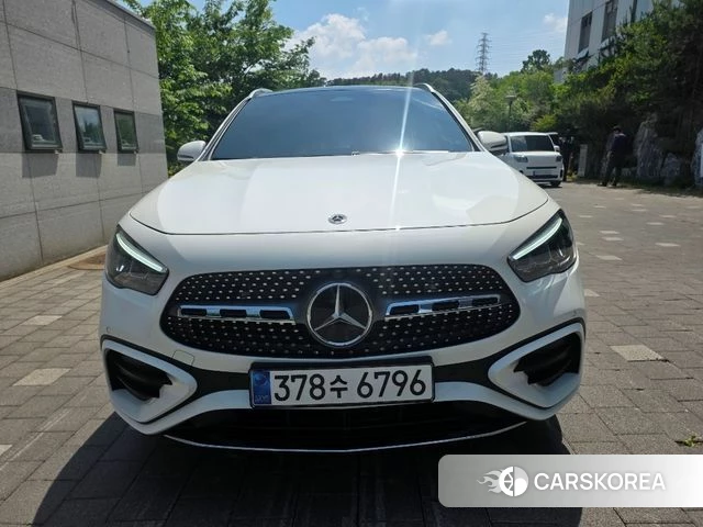 Mercedes-Benz GLA - Class H247 2025 Белый из Кореи, фото 3