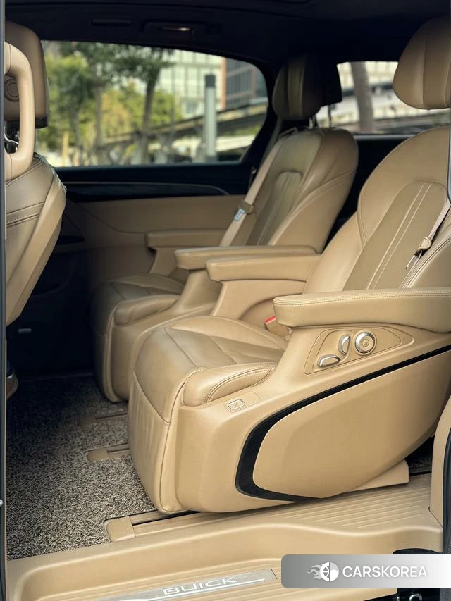 Buick GL8 2020 Коричневый из Китая, фото 5