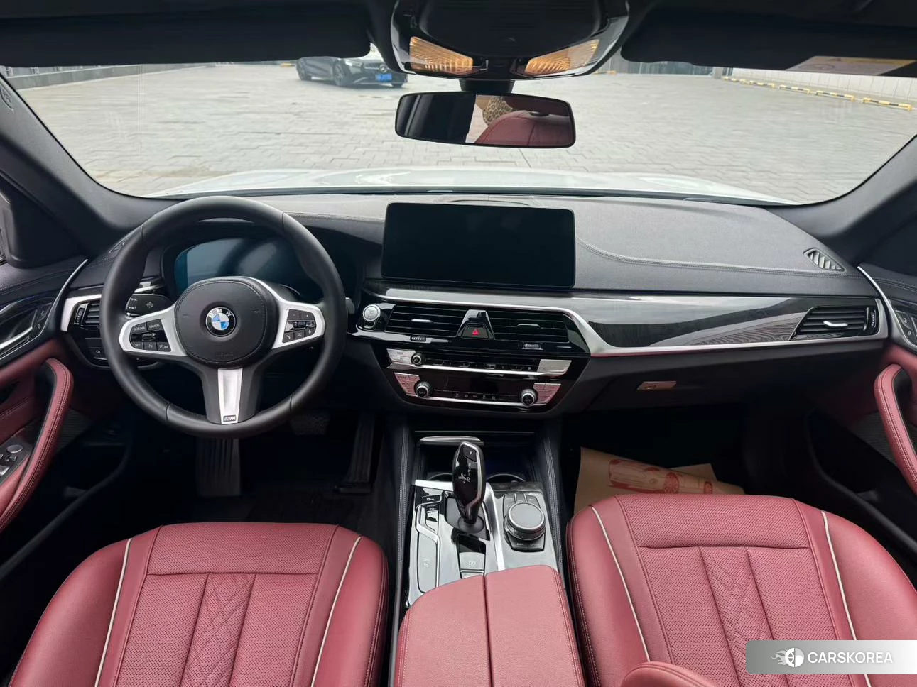 BMW 5 series 2022 Белый из Китая, фото 2