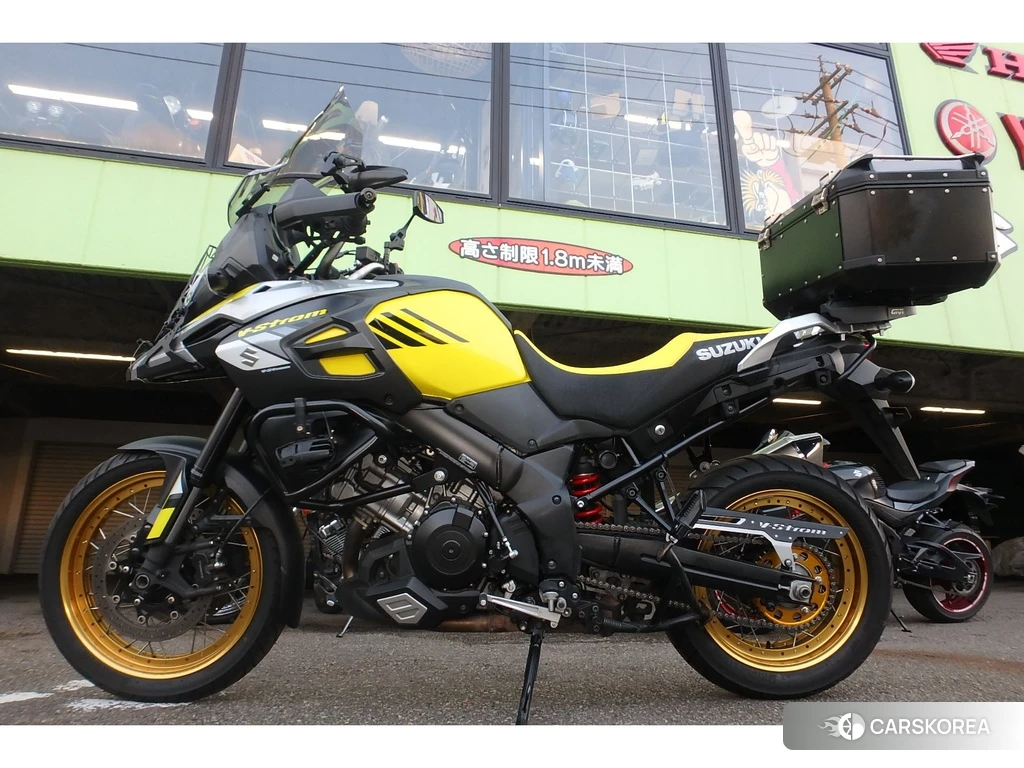 Проданный Suzuki V-STROM DL1000 ABS 2018 из Японии