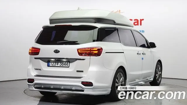 Kia The New Carnival id 2937283 из Кореи 12