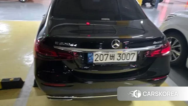 Mercedes-Benz E-Class W213 2021 Черный из Кореи, фото 3
