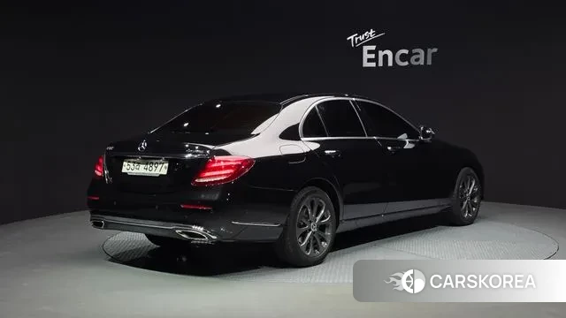 Mercedes-Benz E-Class W213 id 3789572 из Кореи 12