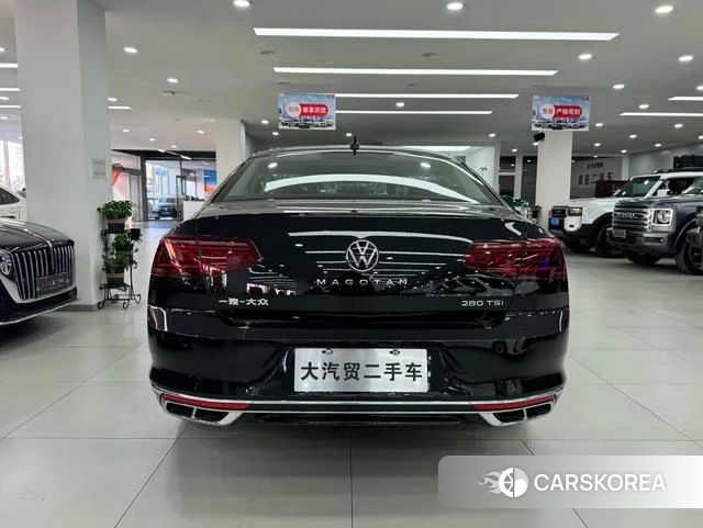 Volkswagen Magotan 2026 Черный из Китая, фото 4