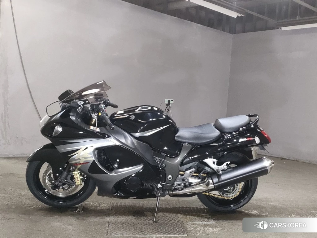 Проданный Suzuki GSX1300R HAYABUSA 2018 из Японии, фото 2