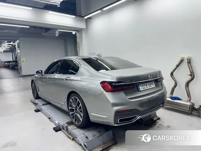 BMW 7 Series (G11) 2020 Серый из Кореи, фото 2