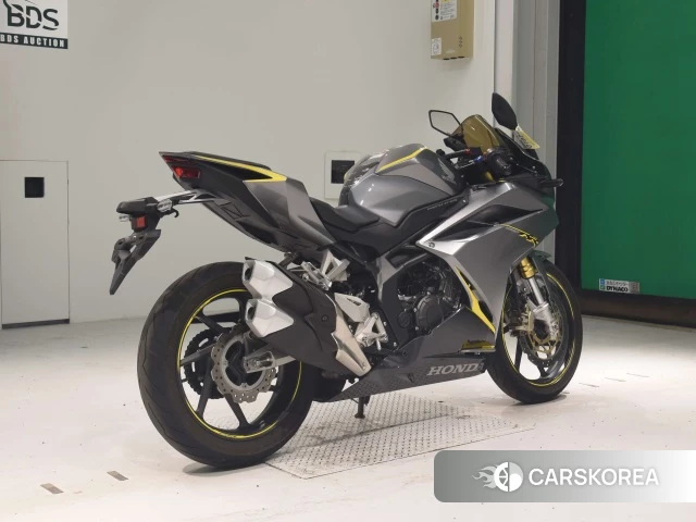 Проданный Honda CBR250RR 2017 из Японии, фото 2