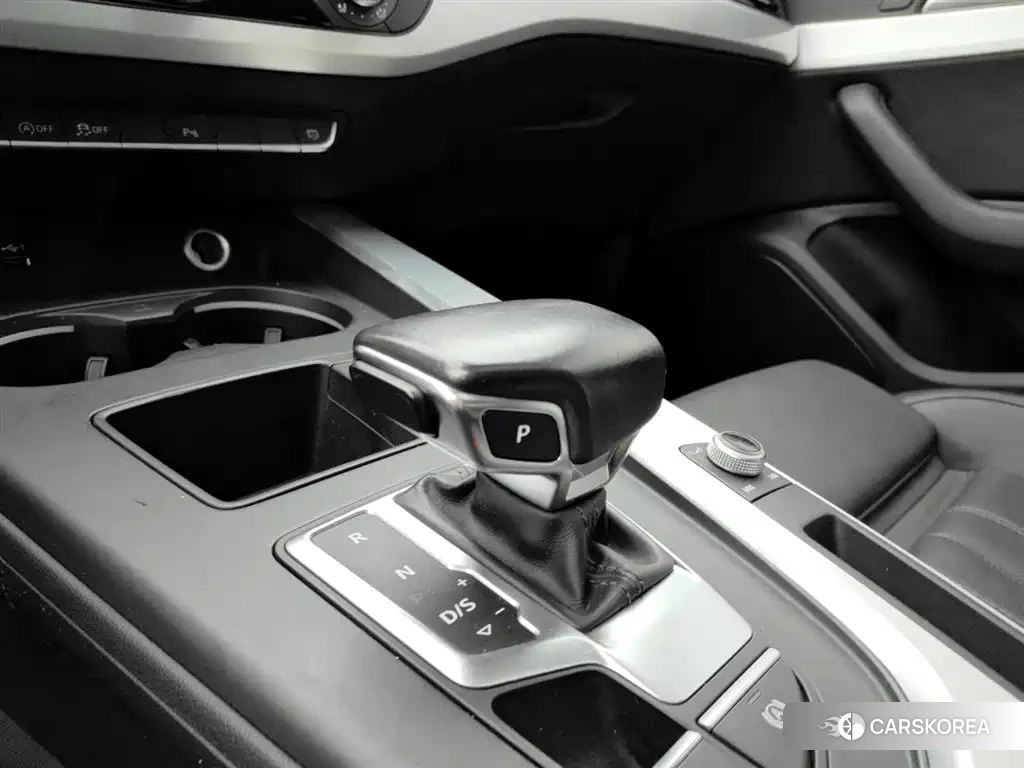 Audi A4L id 4547249 из Китая 12