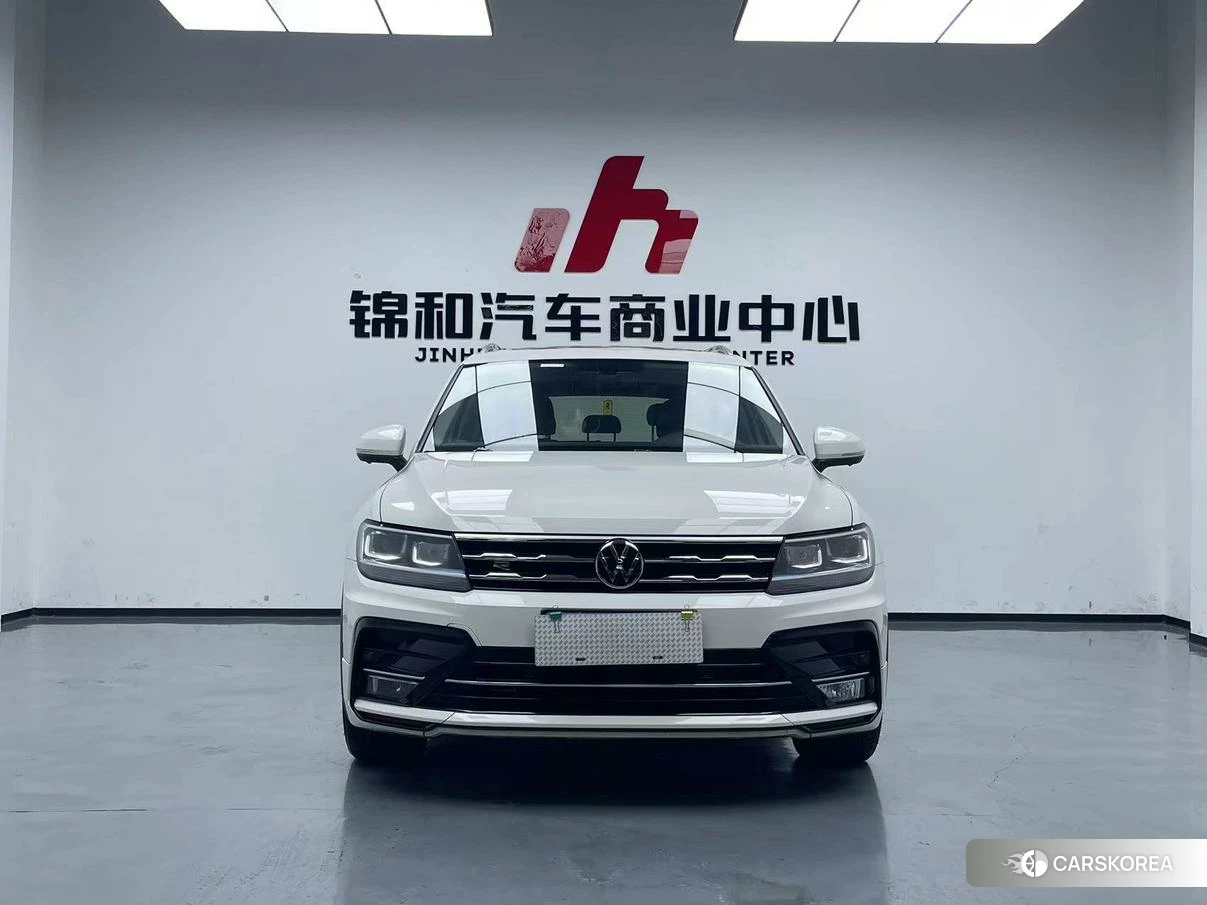 Volkswagen Tiguan L 2020 Белый из Китая, фото 2