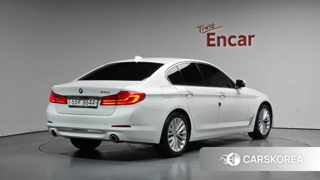 BMW 5 Series (G30) id 4269440 из Кореи 12