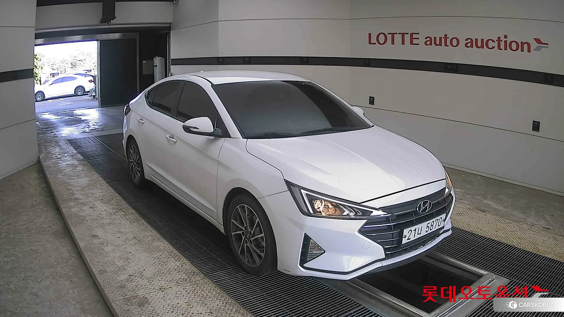 Hyundai Avante id 4289404 из Кореи 12