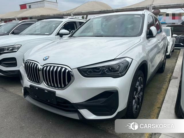 BMW X1 2021 Белый из Китая, фото 2