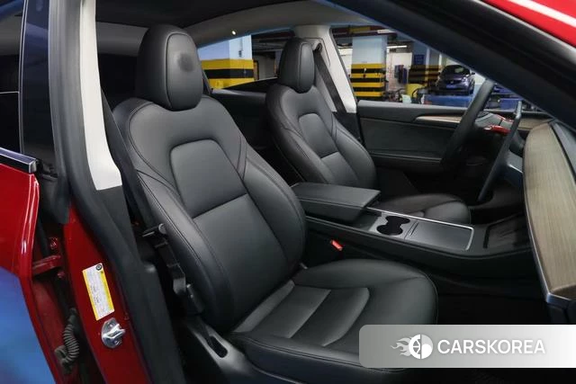 Tesla Model Y id 3856999 из Китая 10