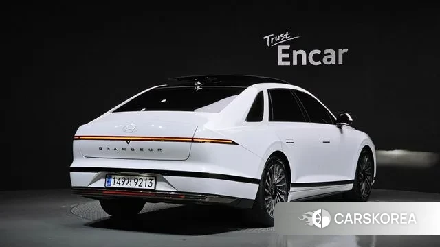 Hyundai Grandeur (GN7) id 3365750 из Кореи 12