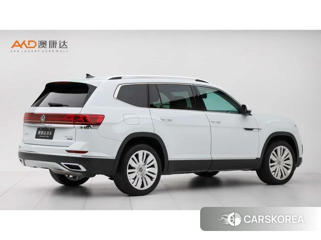 Volkswagen Tourang 2022 Белый из Китая, фото 3