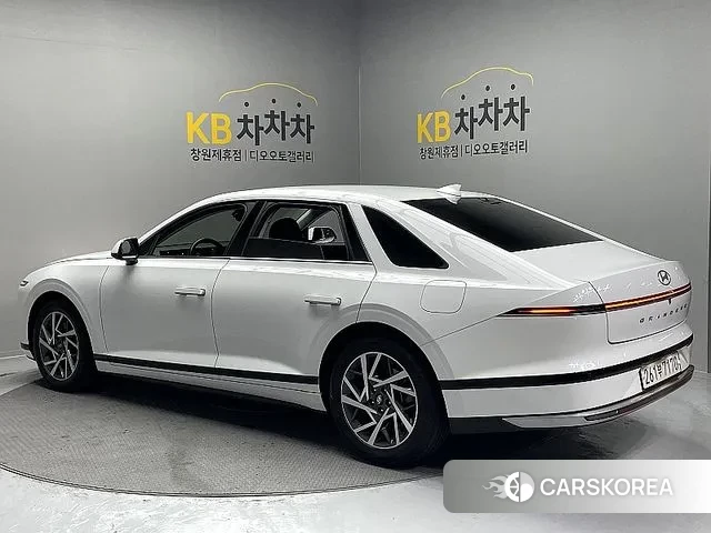 Hyundai Grandeur (GN7) id 3517963 из Кореи 12