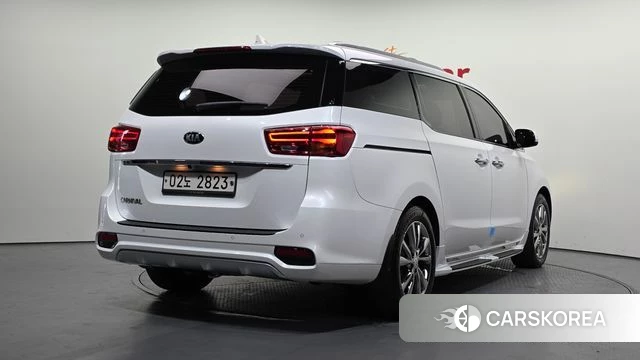 Kia The New Carnival id 4508569 из Кореи 12