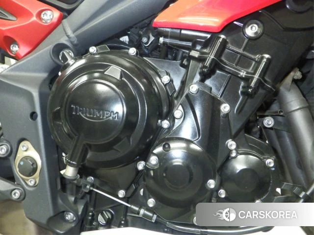 Engine photo