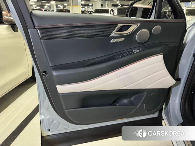 Genesis GV80 Coupe 2024 Светло-серебряный цвет из Кореи, фото 2