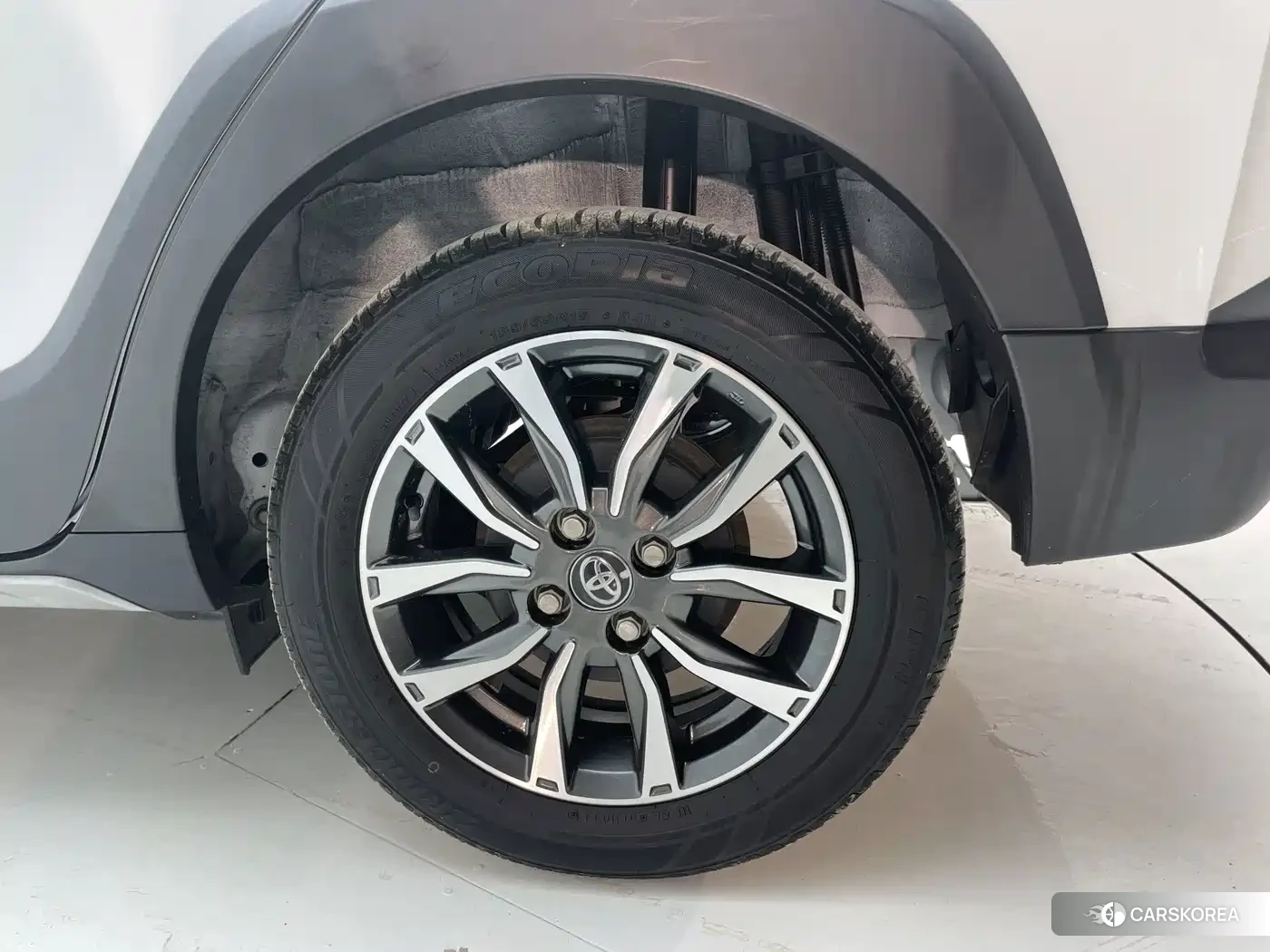 Toyota Yaris L id 4664556 из Китая 12
