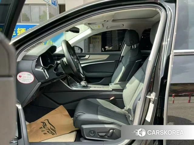 Audi A6L 2021 Черный из Китая, фото 2