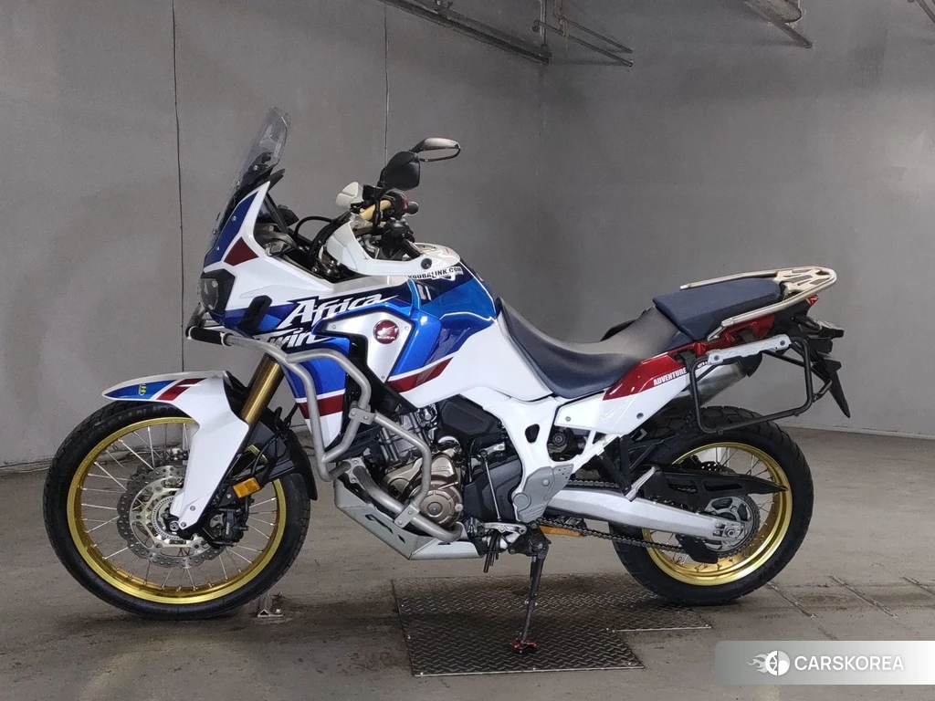 Проданный Honda CRF1000L AFRICA TWIN ADV 2018 из Японии, фото 2