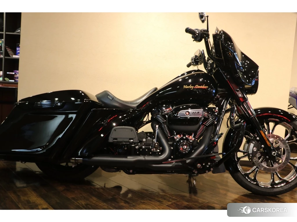 Проданный Harley-Davidson Street Glide FLHXS1690 2019 из Японии, фото 2