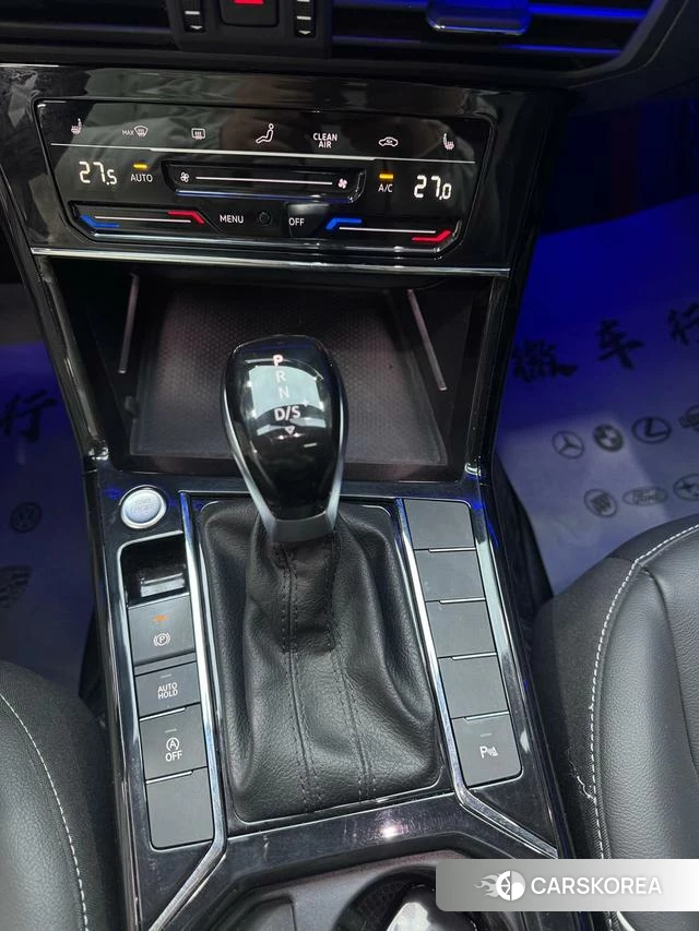 Volkswagen Passat id 4238926 из Китая 12