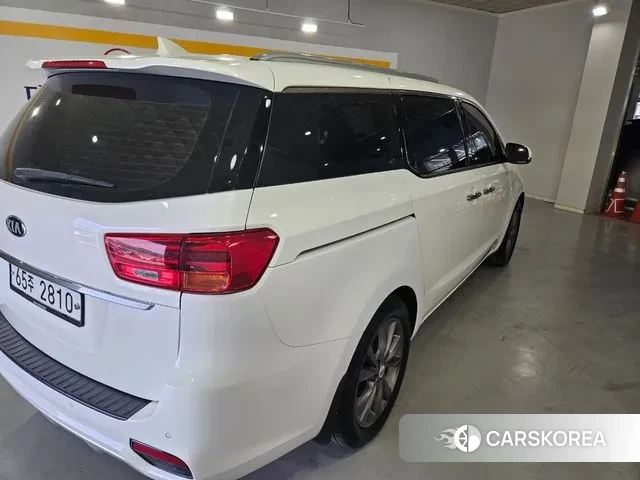 Kia The New Carnival id 3375136 из Кореи 12