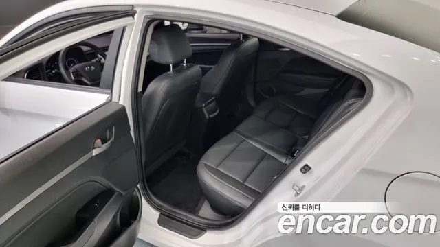 Hyundai Avante AD id 2636526 из Кореи 12