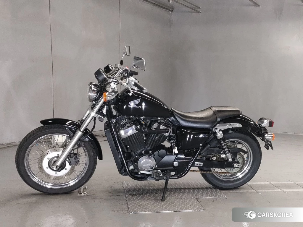 Проданный Honda VT400S 2013 из Японии, фото 2