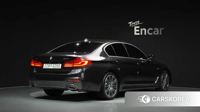 BMW 5 Series (G30) id 4923704 из Кореи 12