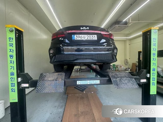 Kia The New K3 2nd generation 2024 Черный из Кореи, фото 2