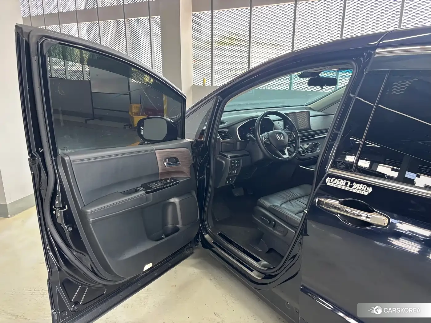 Honda Odyssey id 4553699 из Китая 9