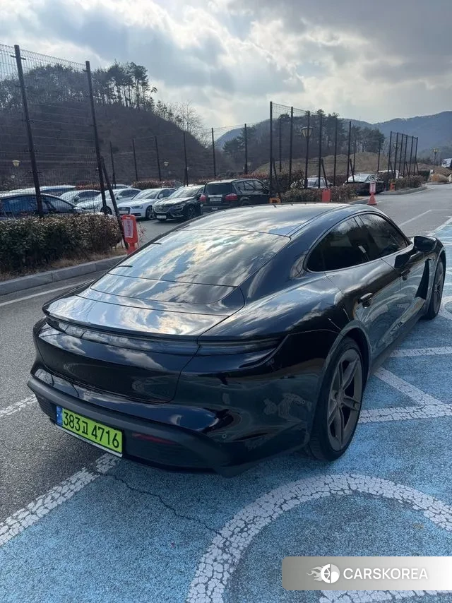 Porsche Taycan 2025 Черный из Кореи, фото 2