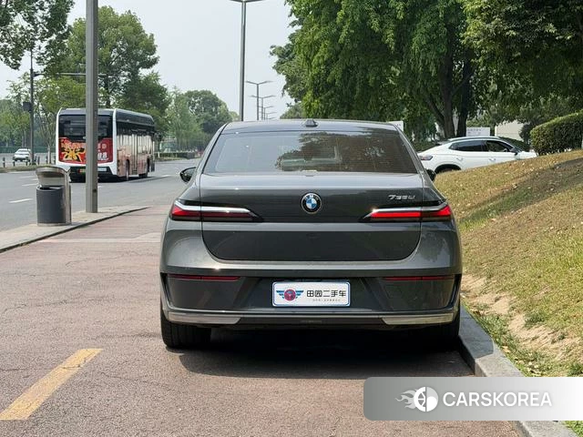 BMW 7 series 2025 Темно-серый из Китая, фото 6