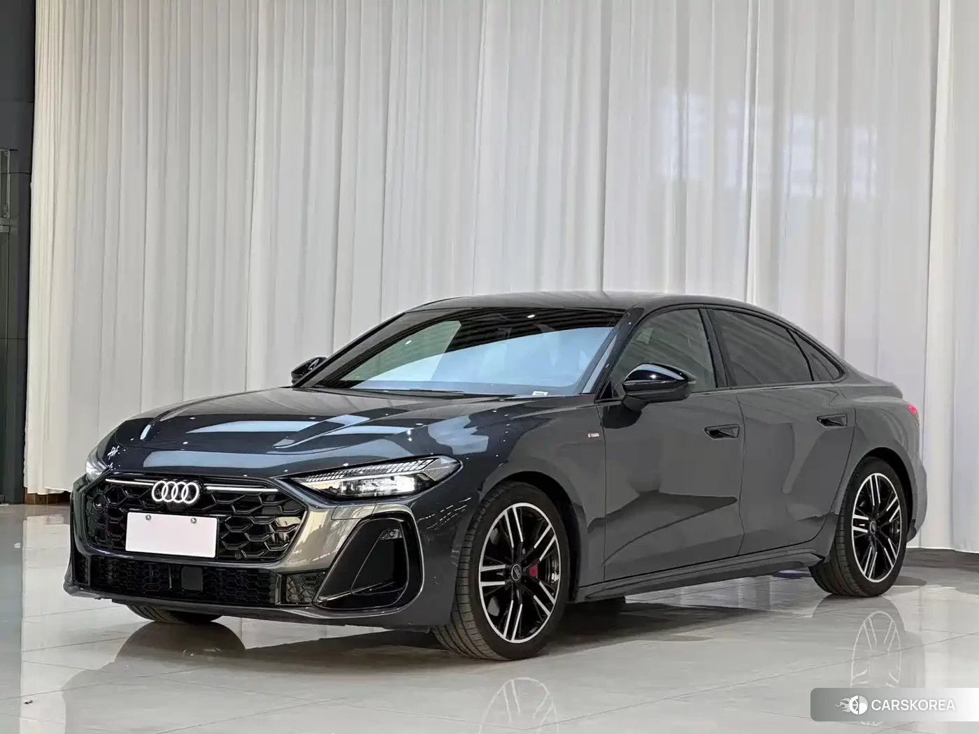 Audi A5L 2025 Silver/gray из Китая, фото 6